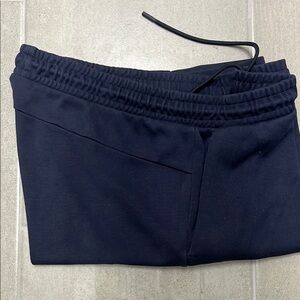 Hugo Boss Men's Black Shorts